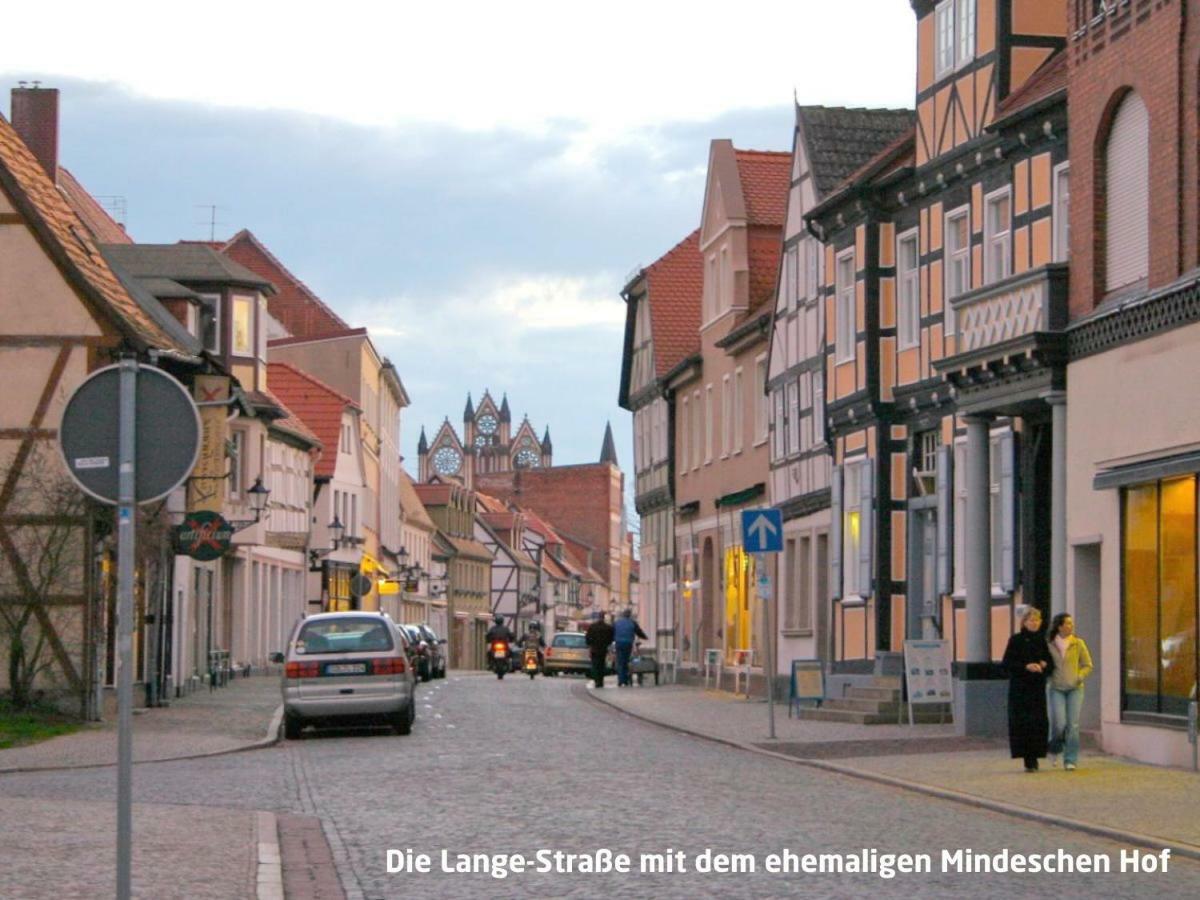 Appartement Haus Zur Eselsbruecke à Tangermünde Extérieur photo