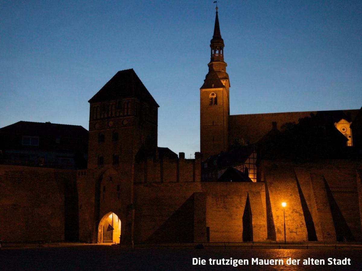 Appartement Haus Zur Eselsbruecke à Tangermünde Extérieur photo